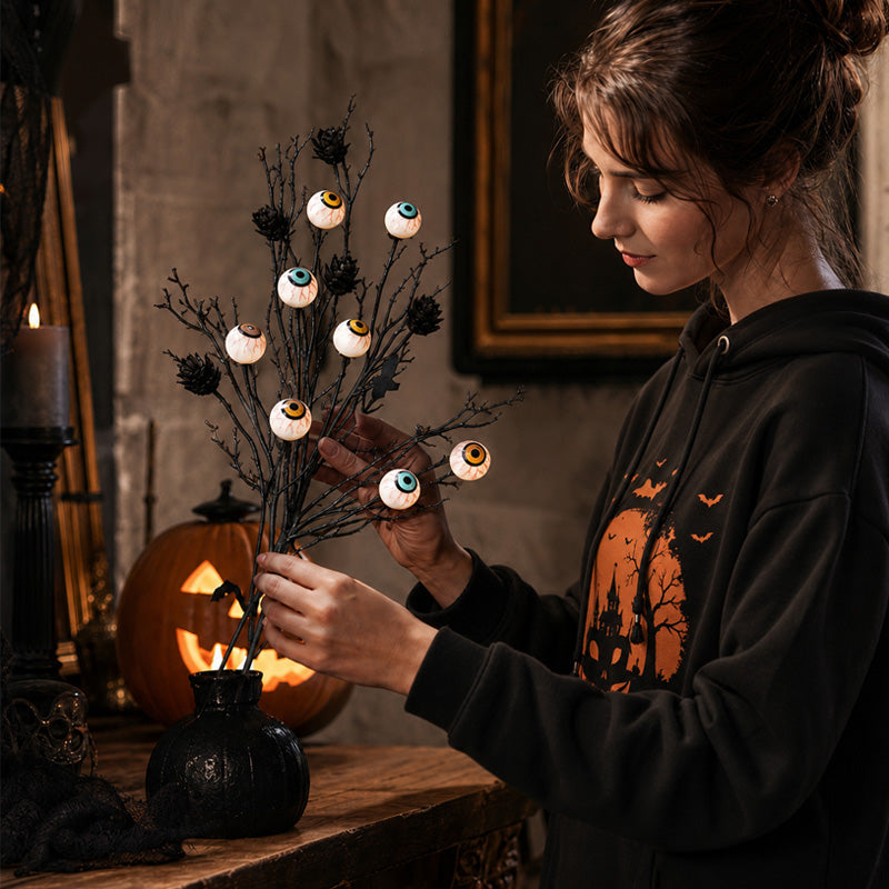 👁️ Want the spookiest house on the street? Get instant Halloween vibes! 🦇