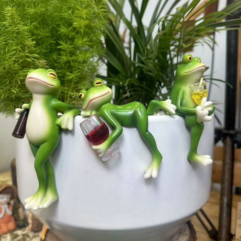 Climbing frog decorations